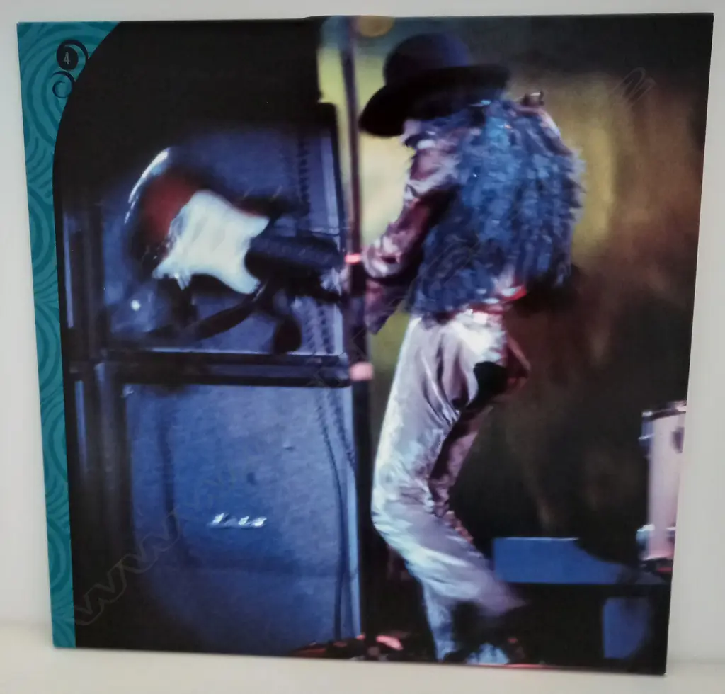 The Jimi Hendrix Experience, The Jimi Hendrix Experience Image 1++